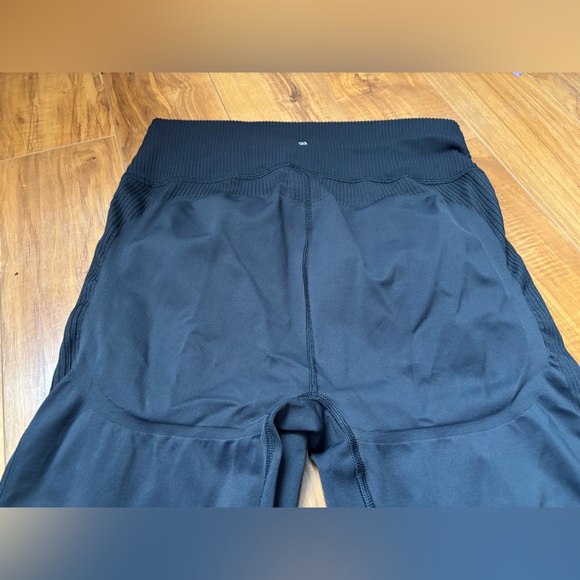 Peloton seamless high waist legging. Size XL/XXL. Used 1X. - Picture 3 of 7